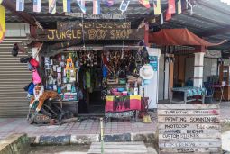 Jungle Shop in Kuala Tahan
