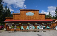 Foodstore at Mara on the way to Banff